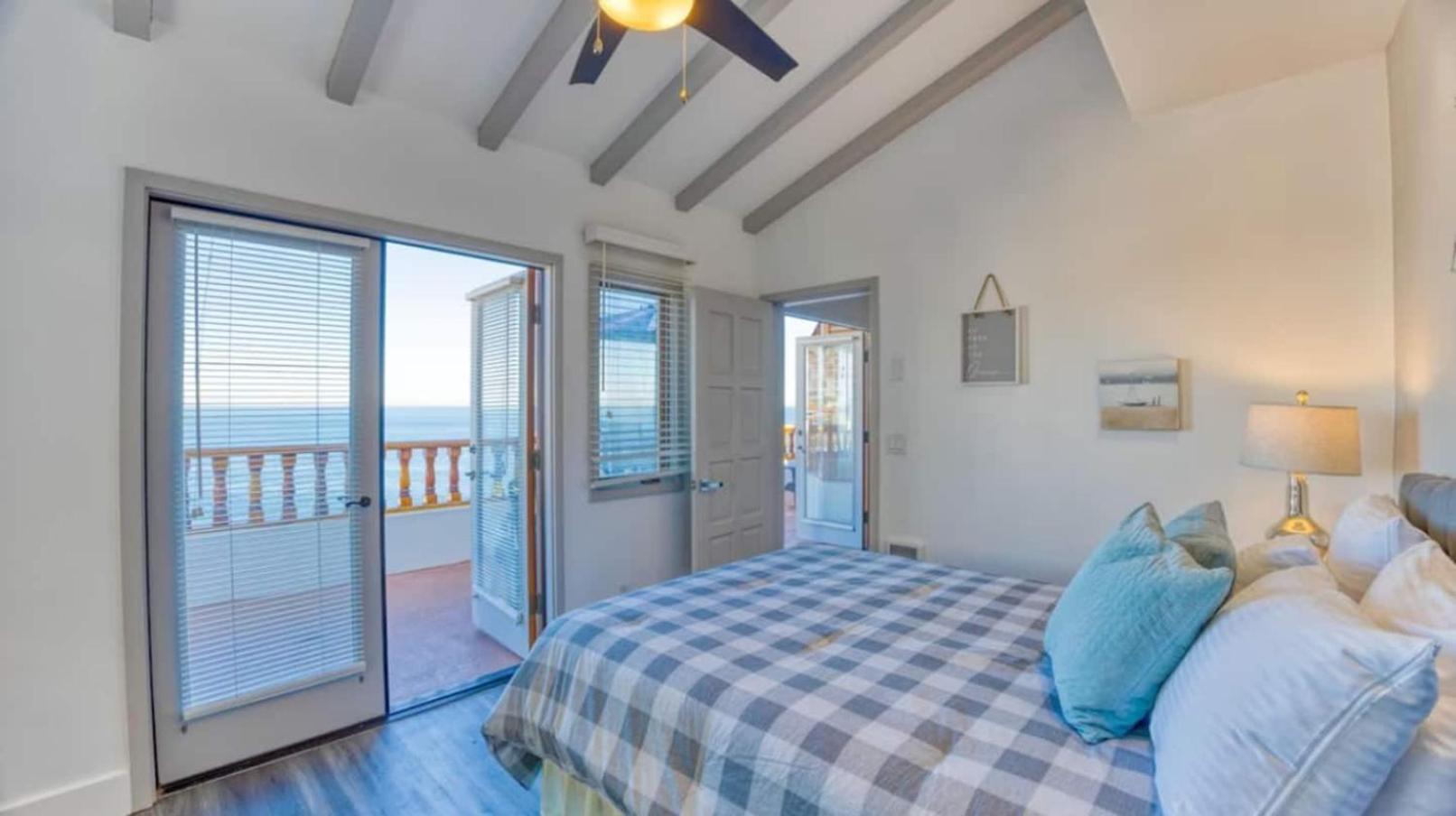 Appartamento Catalina Island Getaway With 6 Seat Golf Cart Ac Avalon Esterno foto